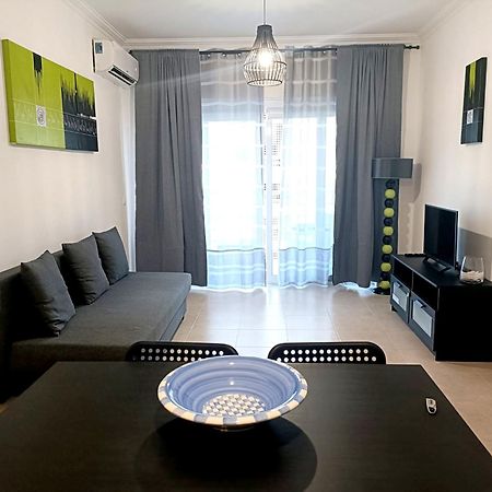 Flamingo Residence Apartment - Wifi/Pool/Netflix ポルティマン エクステリア 写真